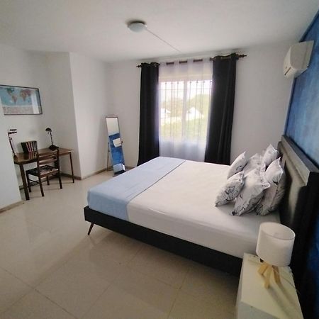 Morsky Vanek Apartment Flic en Flac Ngoại thất bức ảnh