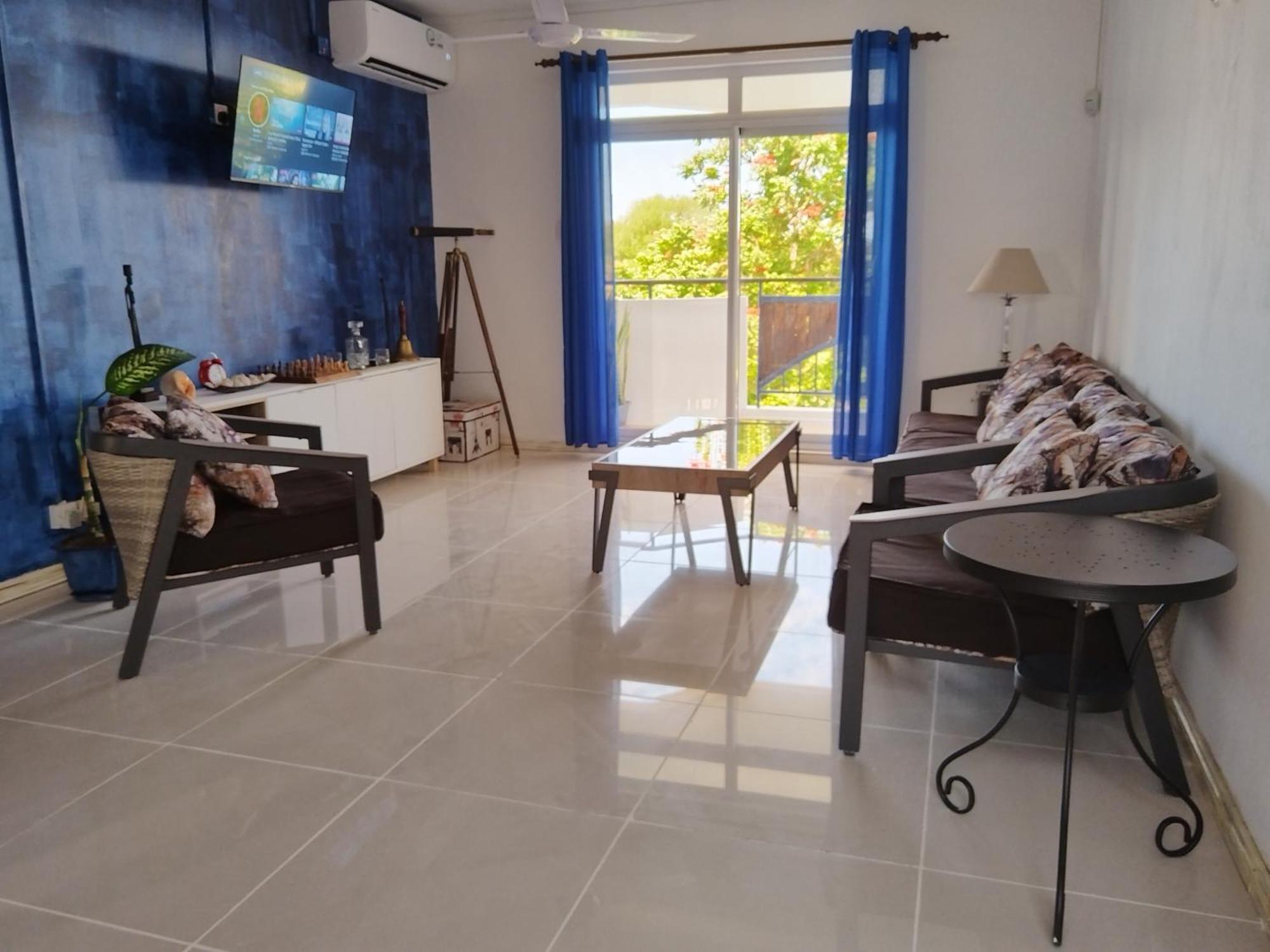 Morsky Vanek Apartment Flic en Flac Ngoại thất bức ảnh