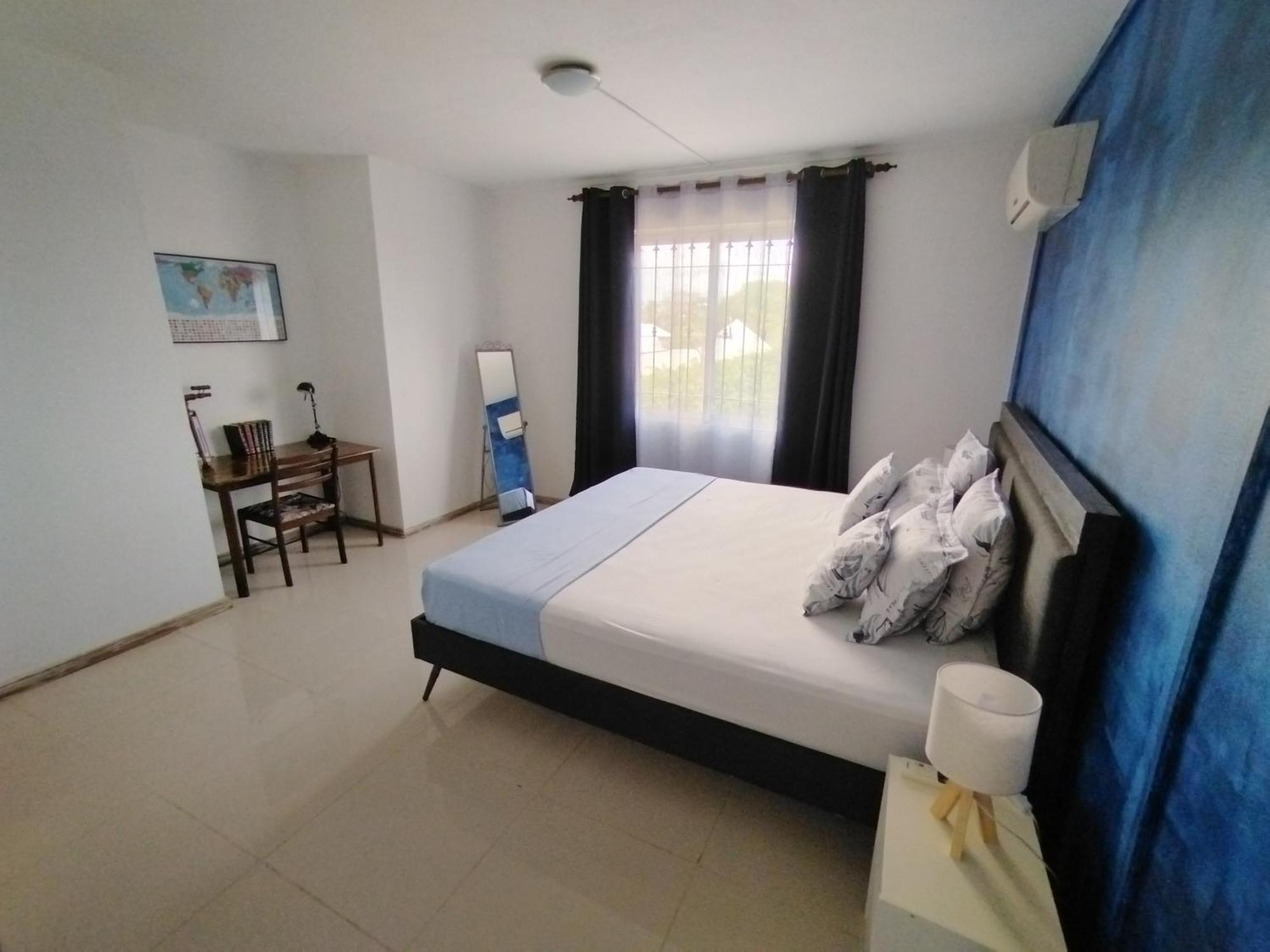 Morsky Vanek Apartment Flic en Flac Ngoại thất bức ảnh